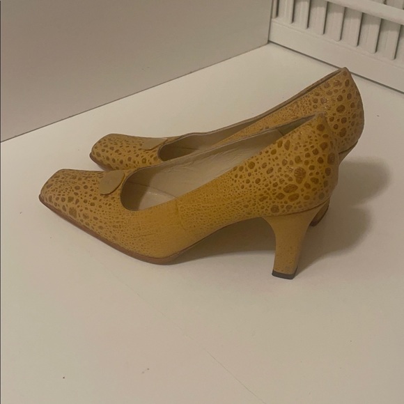 SERGIO CERRUTI ROMA ITALIAN SHOES. 3” hight and 3” inches thickness of heels - Picture 1 of 13